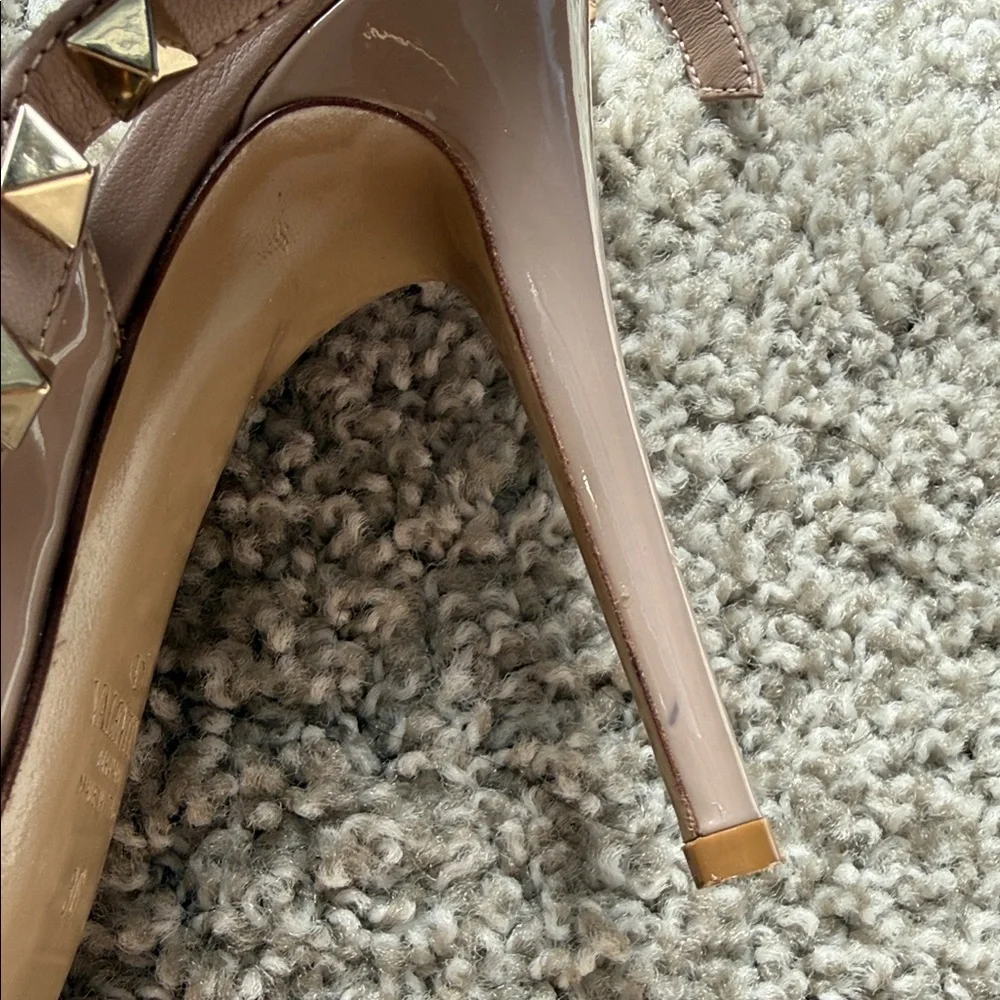 Valentino Women's Blush Patent Leather Studded Heels - Picture 8 of 13